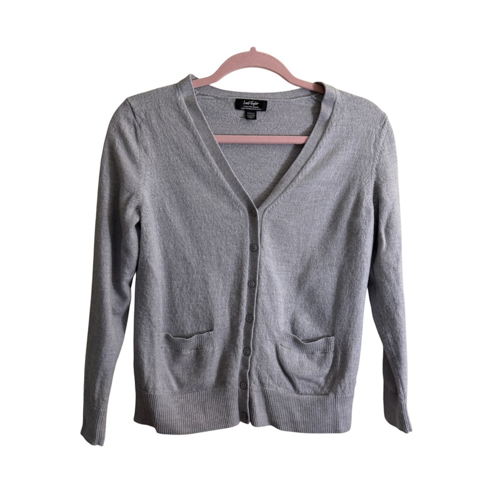Lord & Taylor Cardigan Gray L Womens Extra Fine Merino Wool Knit V-Neck‎